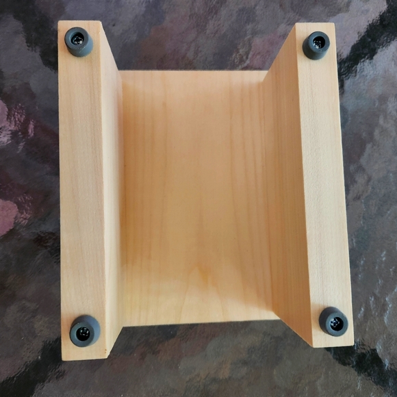 Solid Wood Stand for use with a Pampered Chef Apple Peeler Corer Slicer - Picture 5 of 9